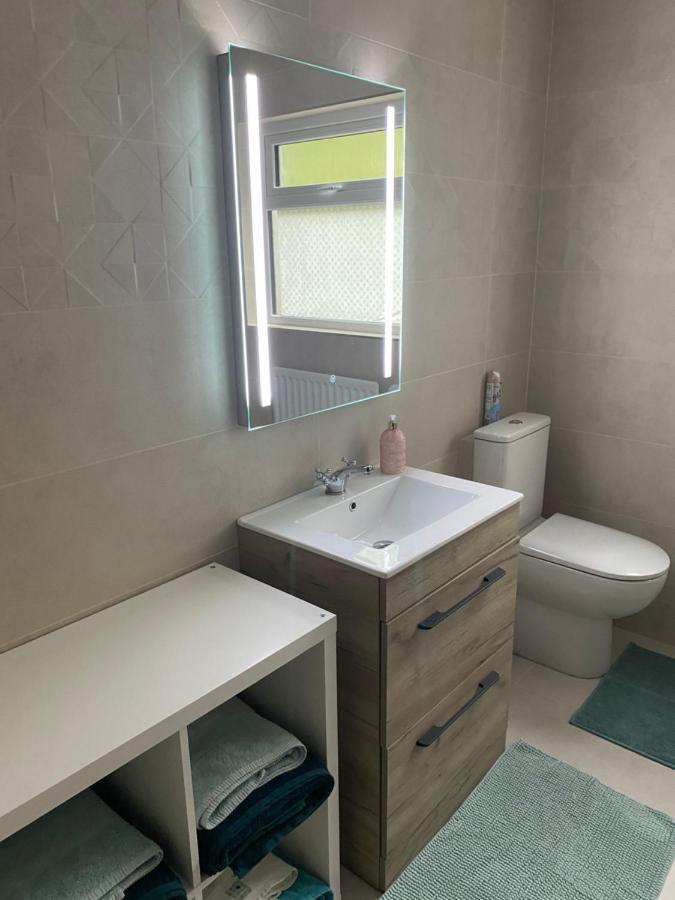 Long View Guest Accommodation Downpatrick Extérieur photo